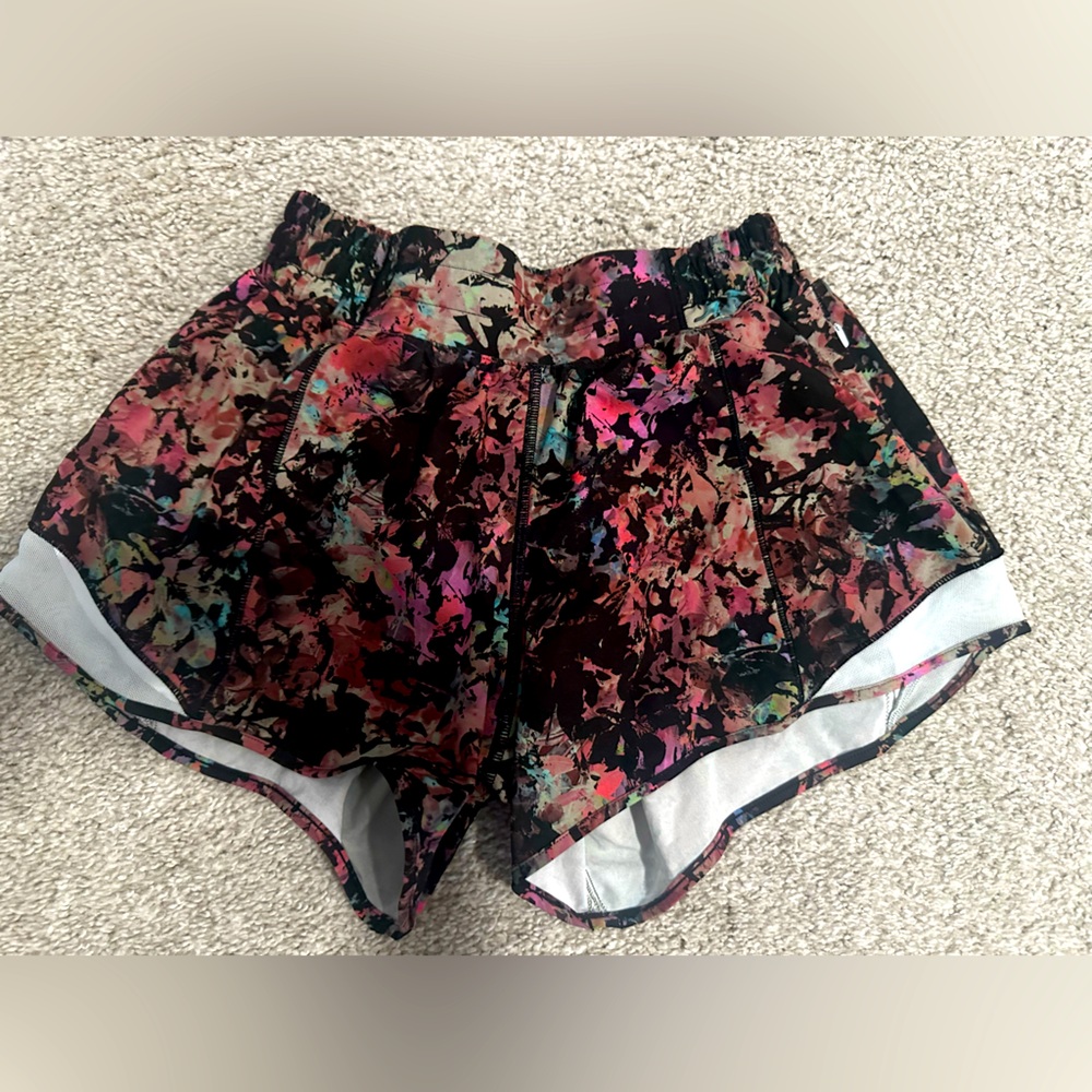 Floral Women's Lululemon Hotty Hot Shorts